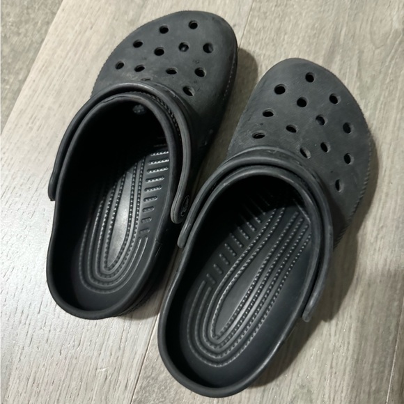 Youth black crocs - Picture 9 of 9